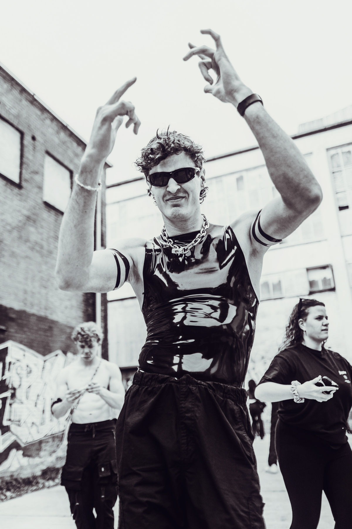 Loading... just a sec